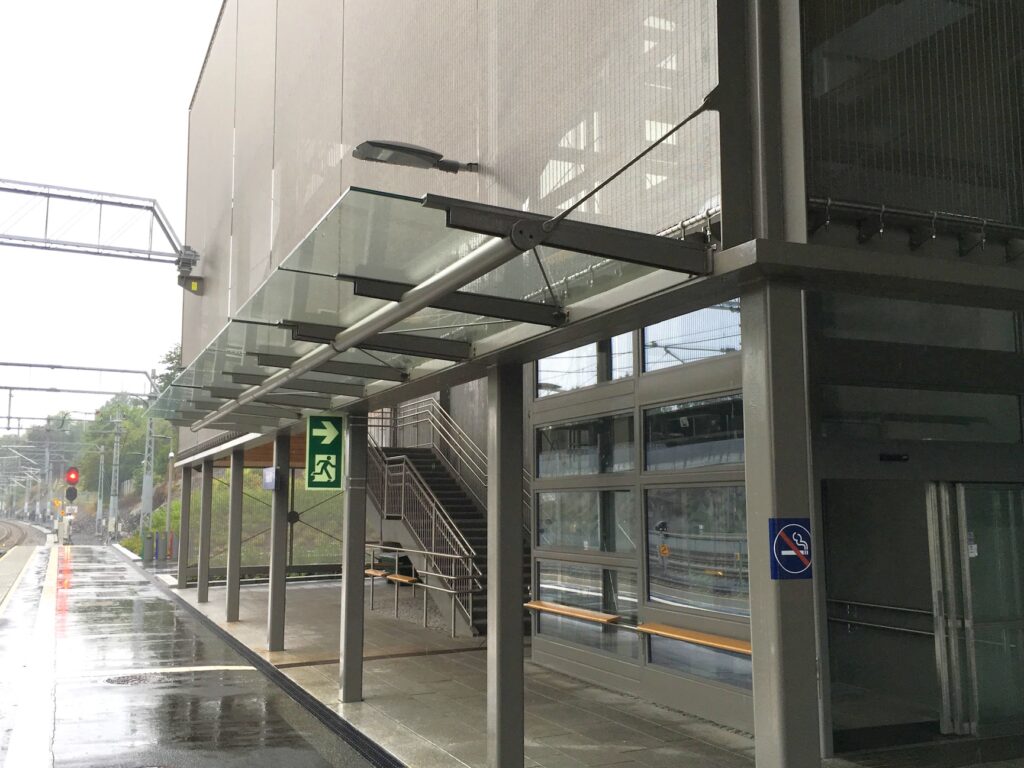 Traukinių stotis. Høvik stasjon (5)